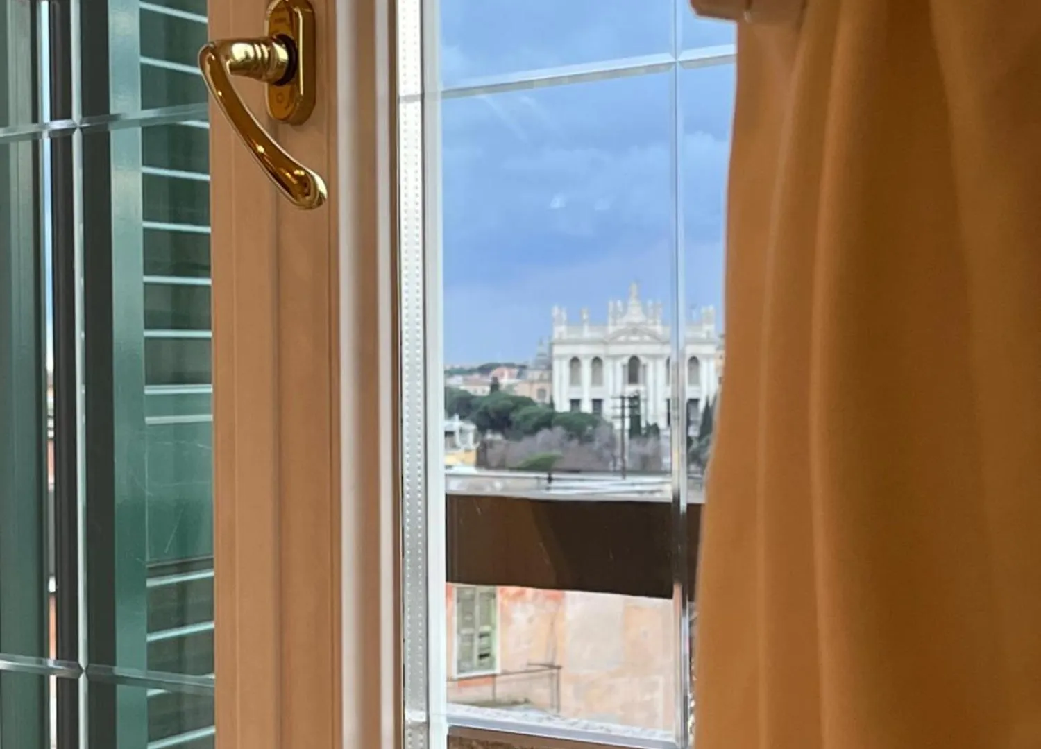 Apartment San Giovanni Metro Lodi Rome Italy